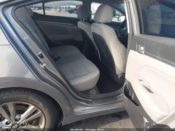 5NPD84LF4JH267907 2018 HYUNDAI ELANTRA - Image 8