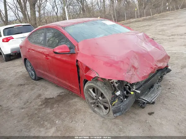 5NPD84LF4JH268670 2018 HYUNDAI ELANTRA - Image 1