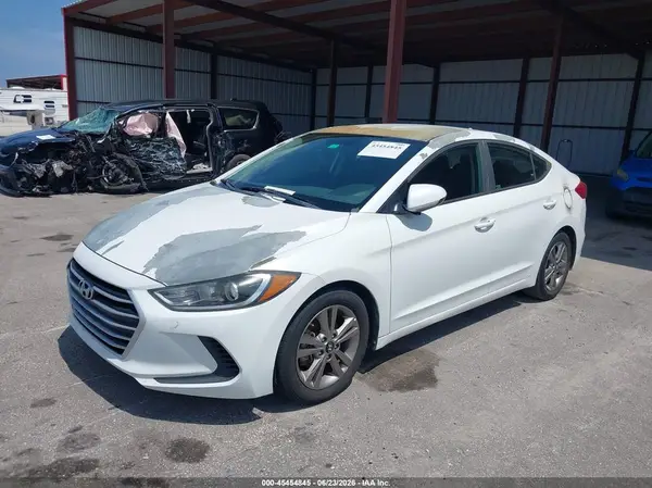5NPD84LF4JH269477 2018 HYUNDAI ELANTRA - Image 2