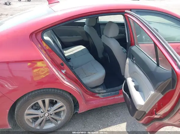 5NPD84LF4JH270693 2018 HYUNDAI ELANTRA - Image 8