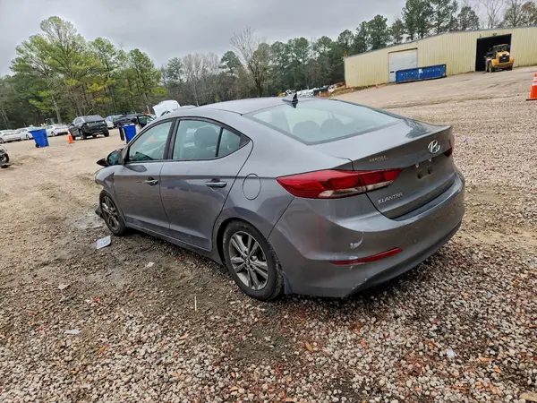 5NPD84LF4JH273304 2018 HYUNDAI ELANTRA - Image 2