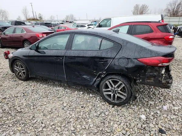 5NPD84LF4JH273528 2018 HYUNDAI ELANTRA - Image 2
