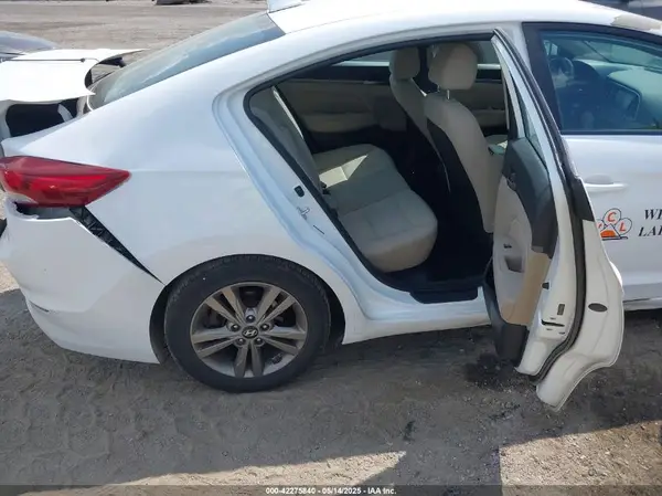 5NPD84LF4JH274534 2018 HYUNDAI ELANTRA - Image 8