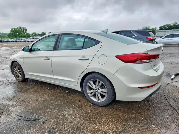 5NPD84LF4JH276462 2018 HYUNDAI ELANTRA - Image 2