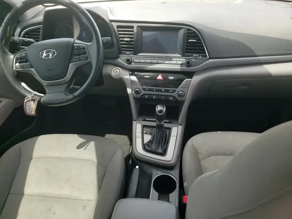 5NPD84LF4JH277059 2018 HYUNDAI ELANTRA - Image 8