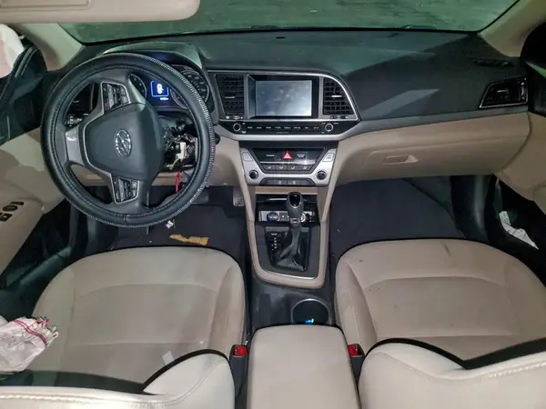 5NPD84LF4JH277823 2018 HYUNDAI ELANTRA - Image 8