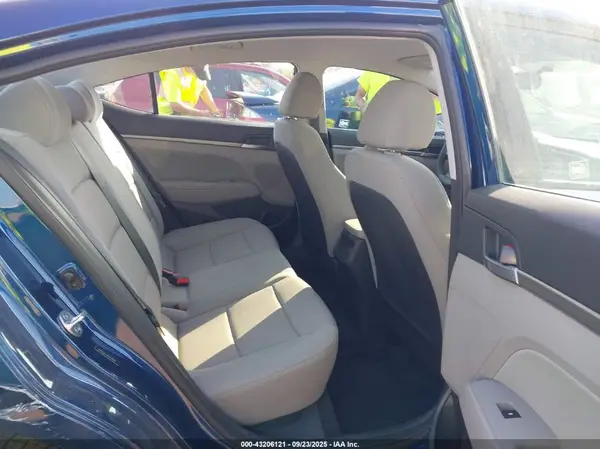 5NPD84LF4JH278096 2018 HYUNDAI ELANTRA - Image 8