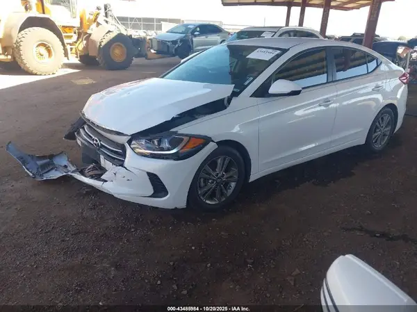 5NPD84LF4JH278812 2018 HYUNDAI ELANTRA - Image 2