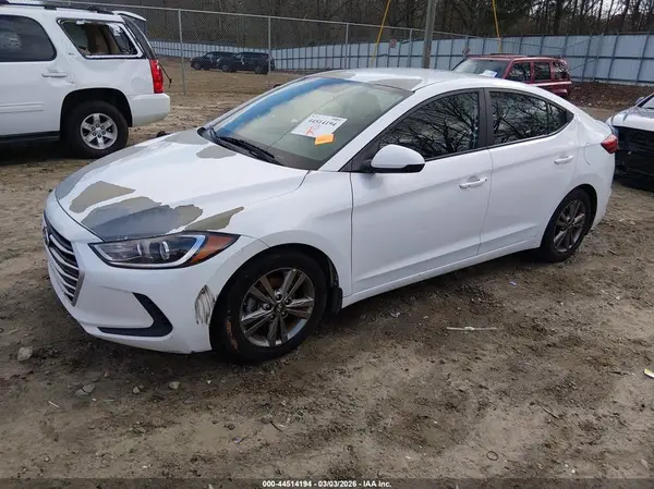 5NPD84LF4JH279121 2018 HYUNDAI ELANTRA - Image 2