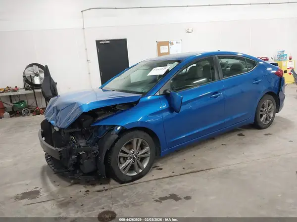 5NPD84LF4JH280253 2018 HYUNDAI ELANTRA - Image 2