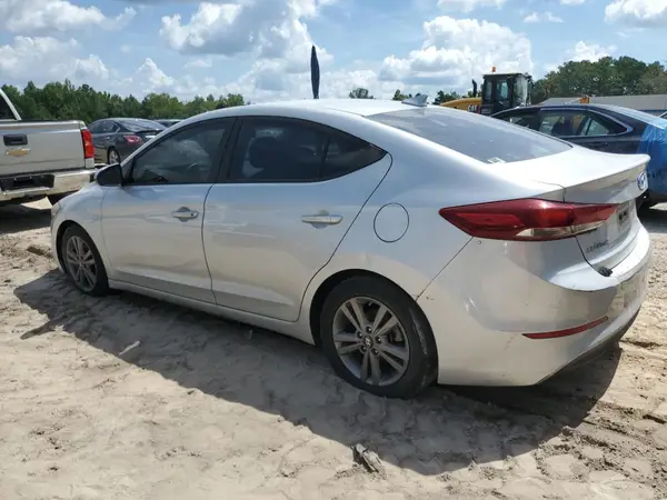 5NPD84LF4JH280317 2018 HYUNDAI ELANTRA - Image 2