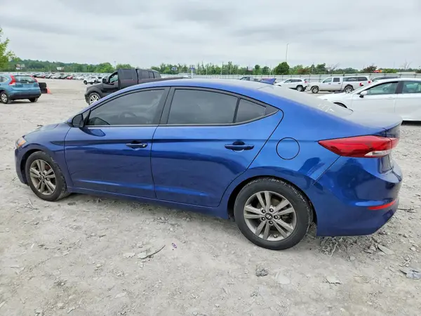 5NPD84LF4JH280415 2018 HYUNDAI ELANTRA - Image 2
