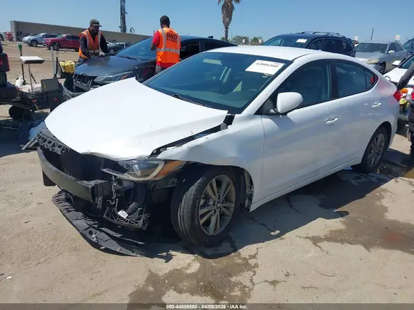 5NPD84LF4JH281614 2018 HYUNDAI ELANTRA - Image 2