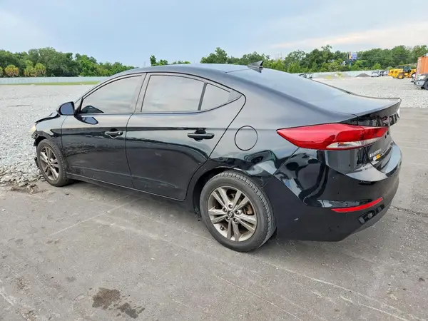 5NPD84LF4JH282360 2018 HYUNDAI ELANTRA - Image 2