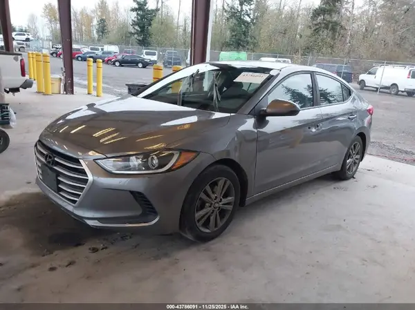 5NPD84LF4JH282973 2018 HYUNDAI ELANTRA - Image 2