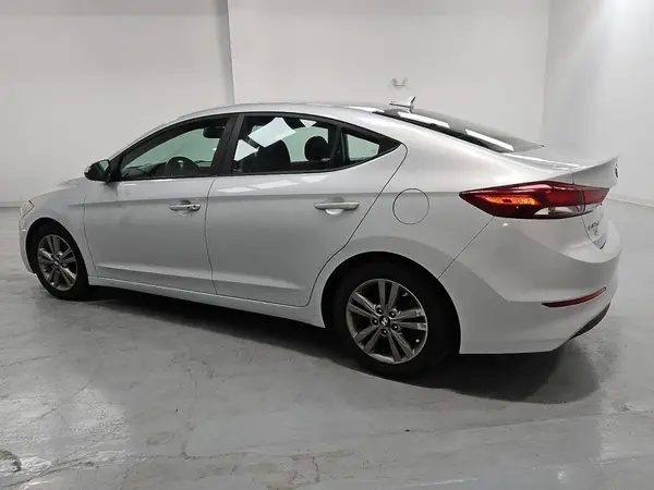 5NPD84LF4JH283119 2018 HYUNDAI ELANTRA - Image 2