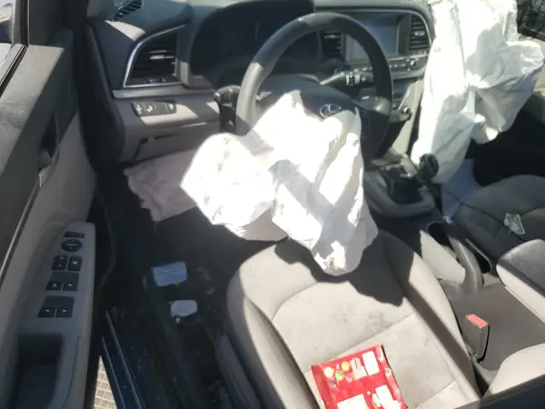 5NPD84LF4JH284206 2018 HYUNDAI ELANTRA - Image 8