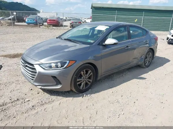 5NPD84LF4JH285016 2018 HYUNDAI ELANTRA - Image 2