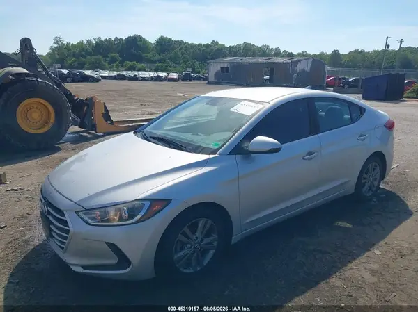 5NPD84LF4JH287977 2018 HYUNDAI ELANTRA - Image 2