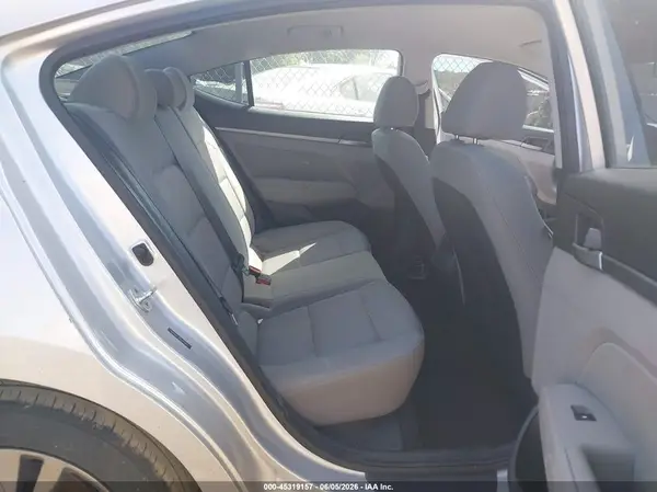 5NPD84LF4JH287977 2018 HYUNDAI ELANTRA - Image 8