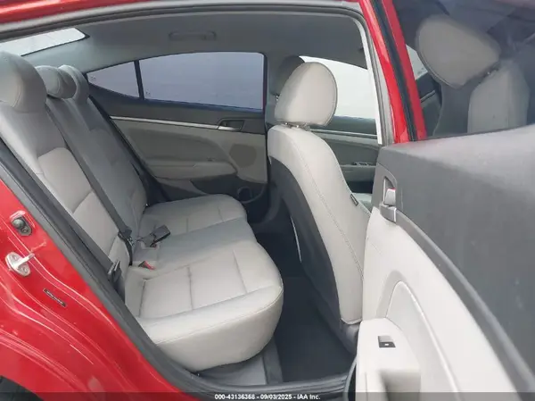 5NPD84LF4JH289387 2018 HYUNDAI ELANTRA - Image 8