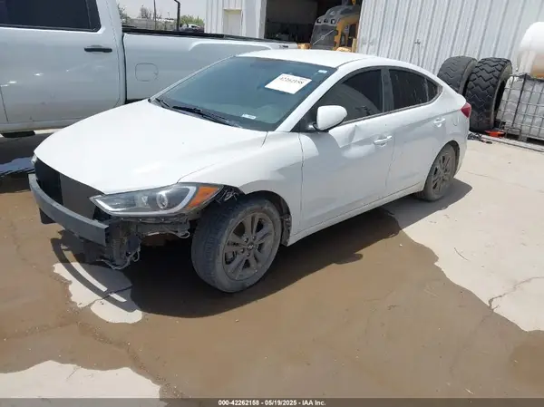 5NPD84LF4JH289406 2018 HYUNDAI ELANTRA - Image 2