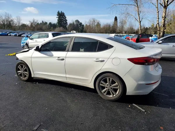 5NPD84LF4JH290202 2018 HYUNDAI ELANTRA - Image 2