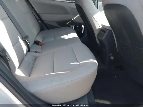 5NPD84LF4JH291639 2018 HYUNDAI ELANTRA - Image 8