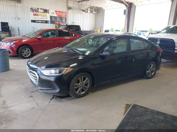 5NPD84LF4JH294024 2018 HYUNDAI ELANTRA - Image 2