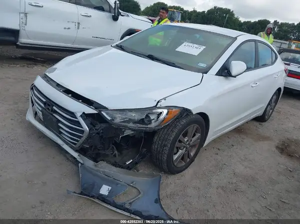 5NPD84LF4JH295481 2018 HYUNDAI ELANTRA - Image 2