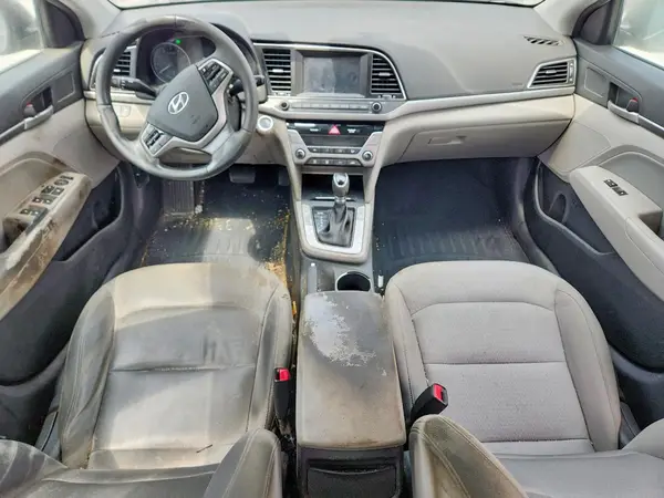 5NPD84LF4JH301067 2018 HYUNDAI ELANTRA - Image 8