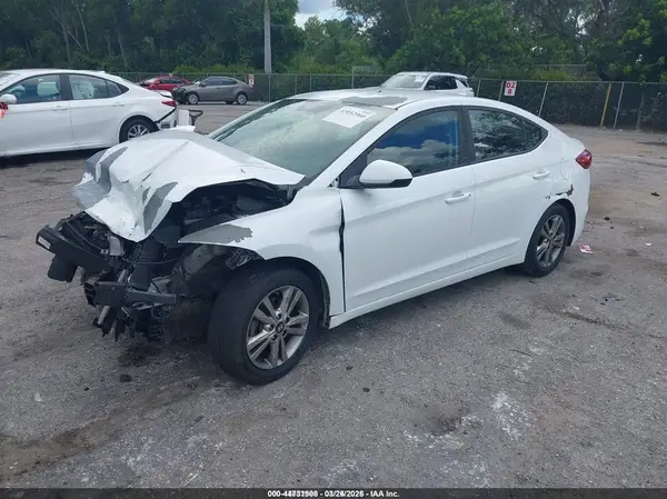 5NPD84LF4JH301957 2018 HYUNDAI ELANTRA - Image 2