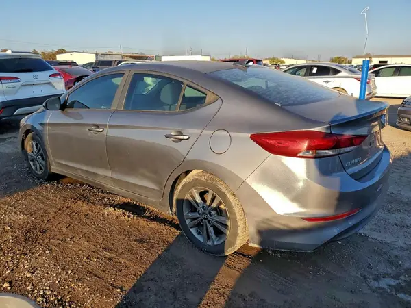 5NPD84LF4JH302588 2018 HYUNDAI ELANTRA - Image 2