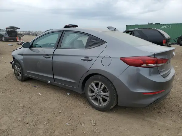 5NPD84LF4JH303627 2018 HYUNDAI ELANTRA - Image 2