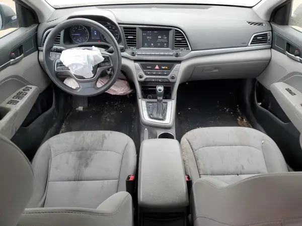 5NPD84LF4JH303627 2018 HYUNDAI ELANTRA - Image 8