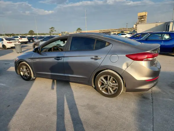 5NPD84LF4JH304700 2018 HYUNDAI ELANTRA - Image 2