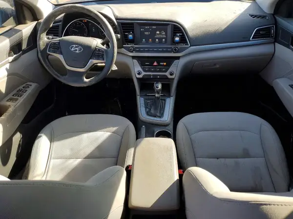 5NPD84LF4JH305295 2018 HYUNDAI ELANTRA - Image 8