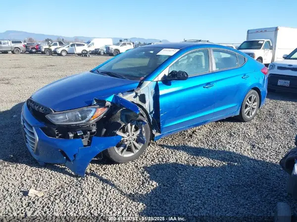 5NPD84LF4JH305443 2018 HYUNDAI ELANTRA - Image 2