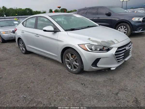 5NPD84LF4JH305510 2018 HYUNDAI ELANTRA - Image 1