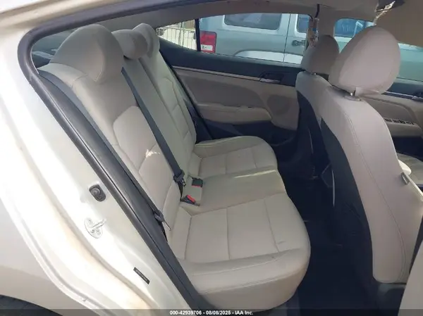5NPD84LF4JH306897 2018 HYUNDAI ELANTRA - Image 8