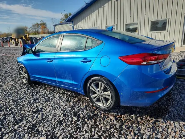 5NPD84LF4JH307645 2018 HYUNDAI ELANTRA - Image 2