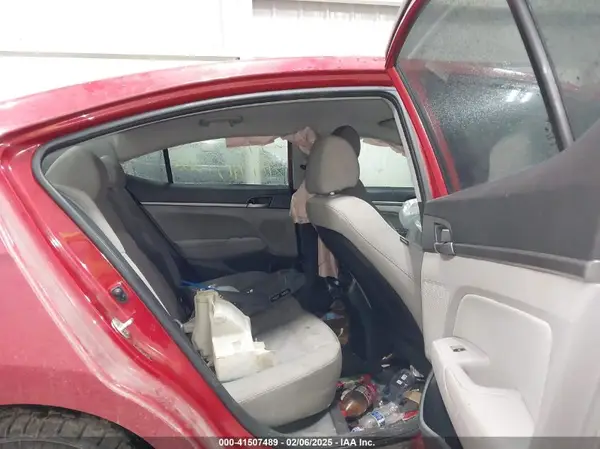 5NPD84LF4JH307760 2018 HYUNDAI ELANTRA - Image 8