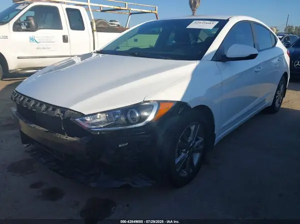 5NPD84LF4JH308567 2018 HYUNDAI ELANTRA - Image 2