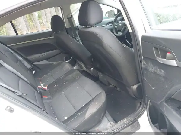 5NPD84LF4JH308570 2018 HYUNDAI ELANTRA - Image 8