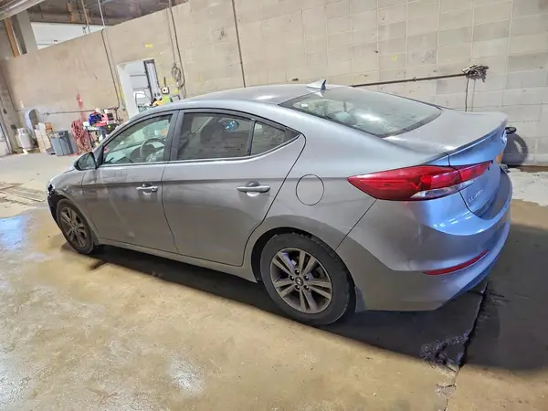 5NPD84LF4JH309508 2018 HYUNDAI ELANTRA - Image 2