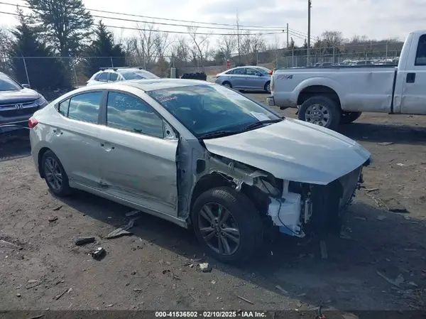 5NPD84LF4JH310321 2018 HYUNDAI ELANTRA - Image 1