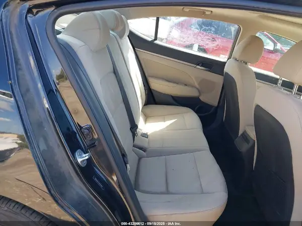 5NPD84LF4JH310464 2018 HYUNDAI ELANTRA - Image 8