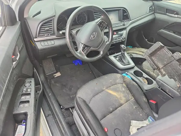 5NPD84LF4JH315941 2018 HYUNDAI ELANTRA - Image 8
