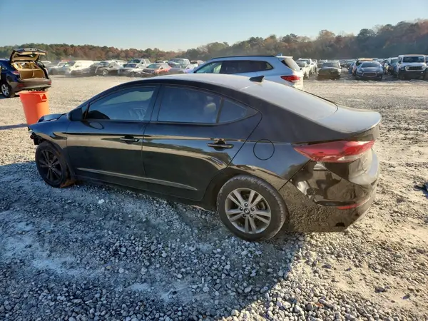 5NPD84LF4JH318497 2018 HYUNDAI ELANTRA - Image 2