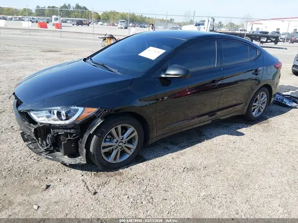 5NPD84LF4JH319102 2018 HYUNDAI ELANTRA - Image 2